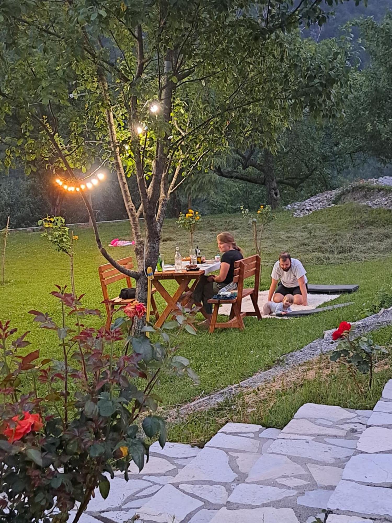 Gjecaj And Restaurant 3*