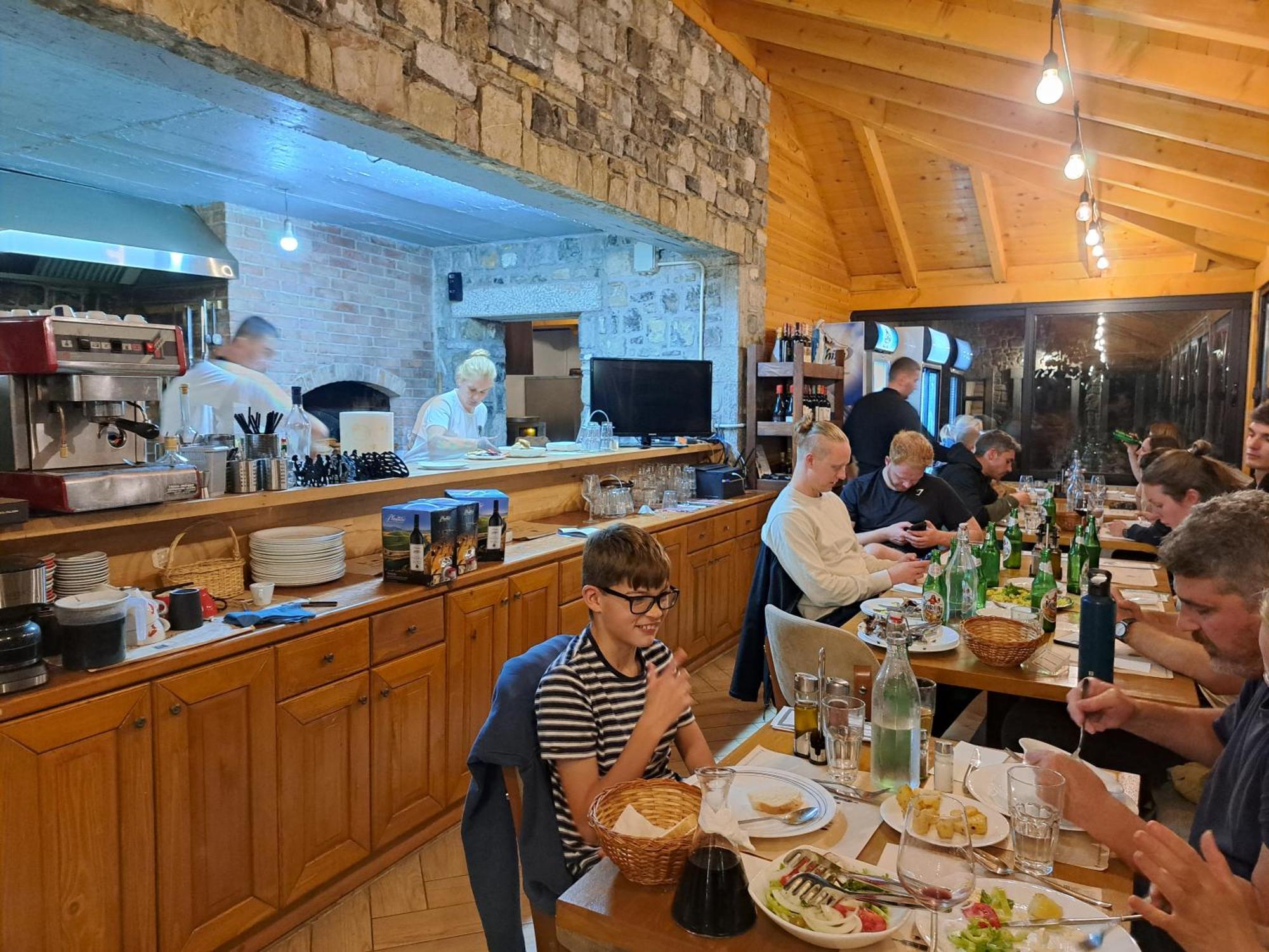 Gjecaj And Restaurant Bed & Breakfast Theth