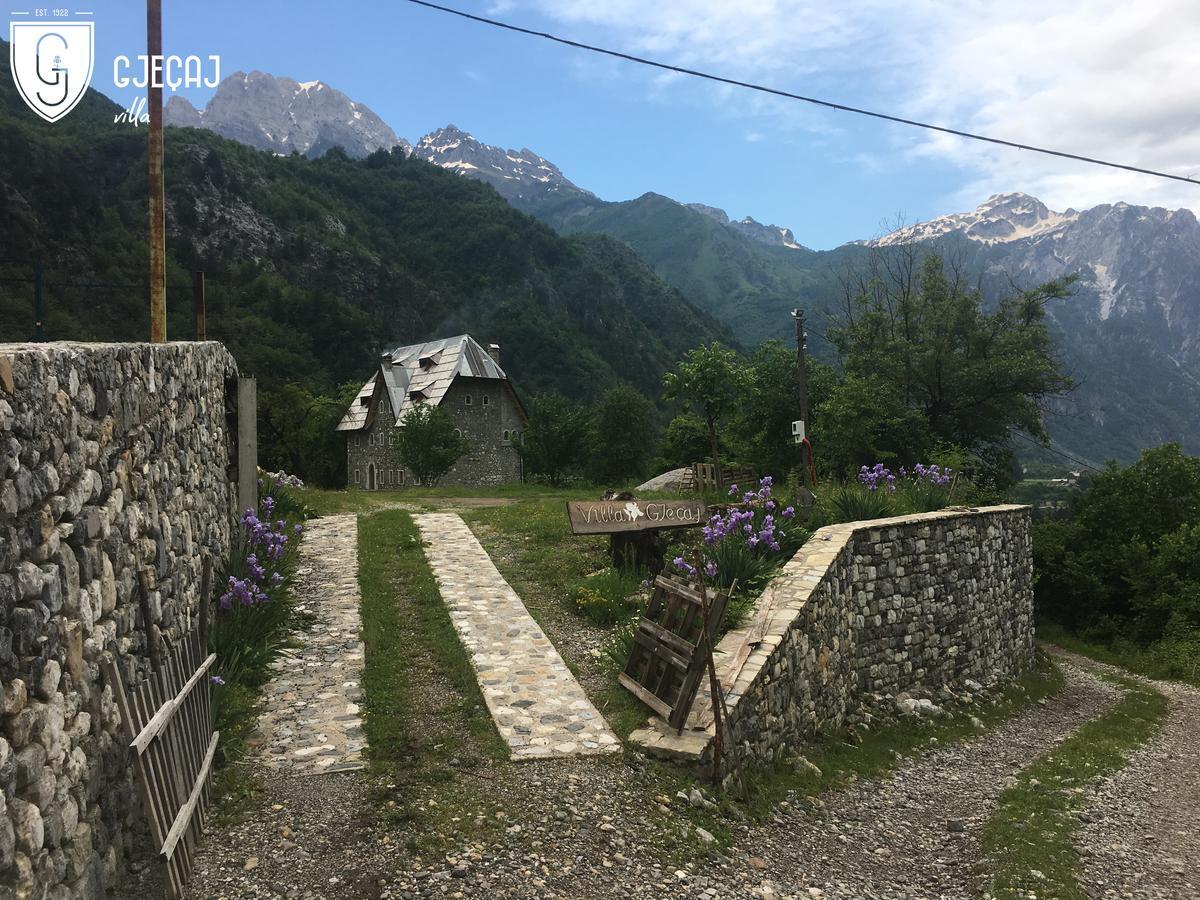 Bed & Breakfast Gjecaj And Restaurant 3*