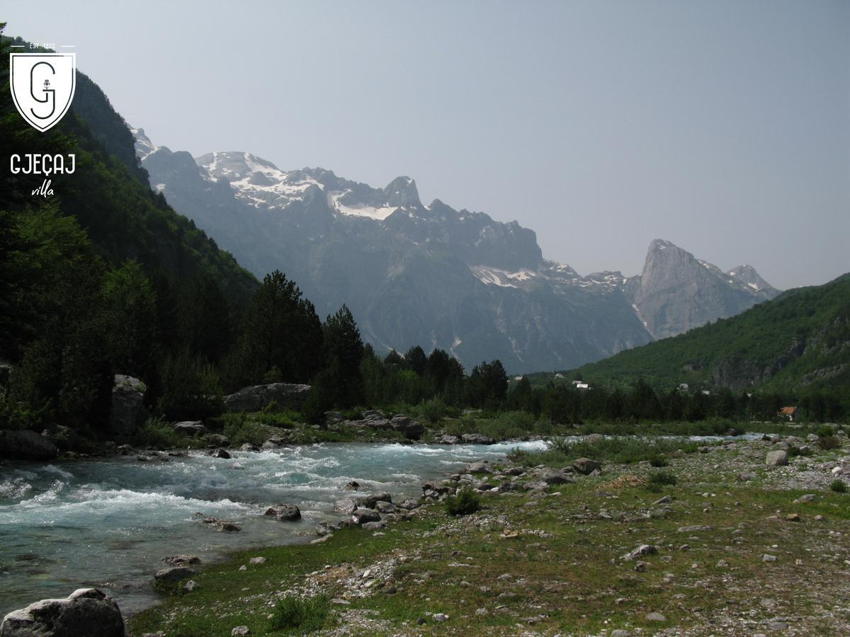 Bed & Breakfast Gjecaj And Restaurant 3*