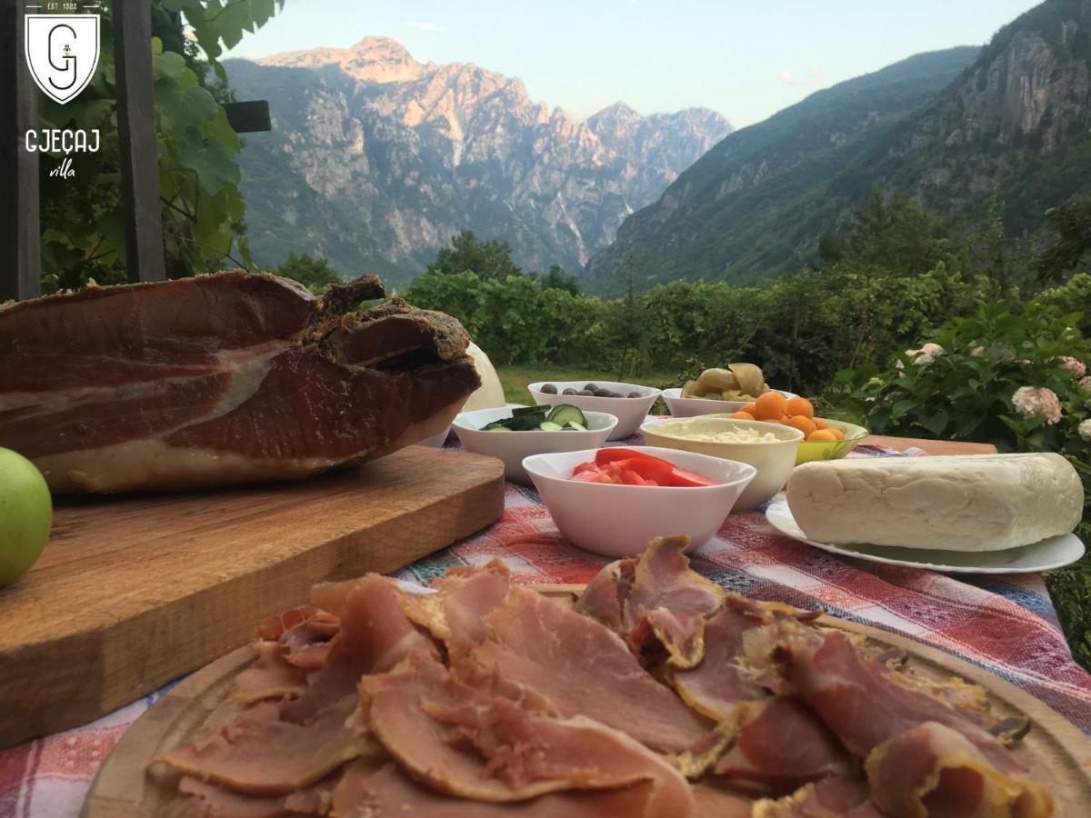Bed & Breakfast Gjecaj And Restaurant